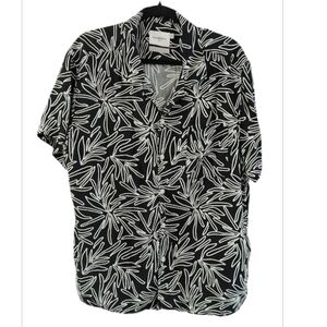 Stylish Black and White Button Down Collar Leaf Pattern Shirt